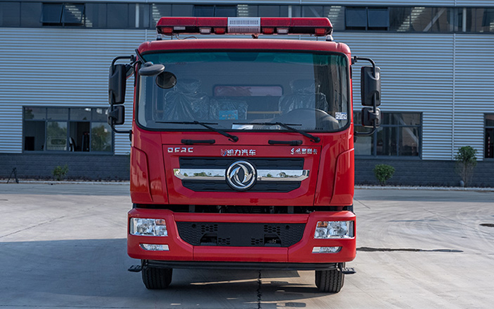 东风D9外露水罐消防车