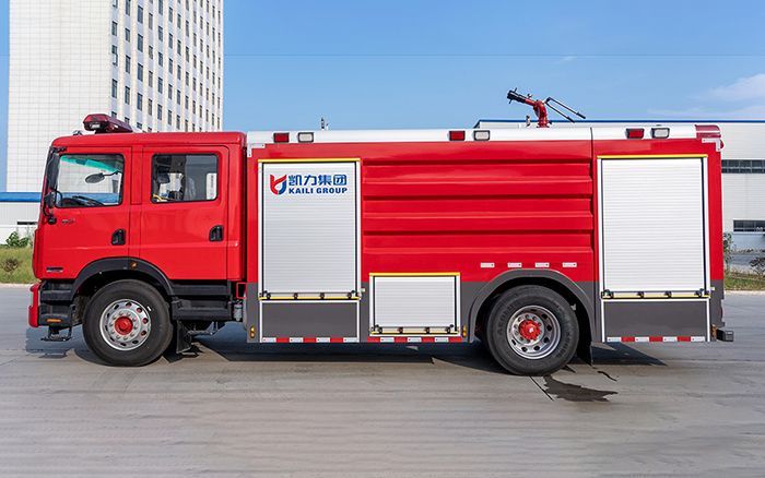 东风D9外露水罐消防车