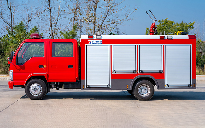 五十铃700P泡沫消防车
