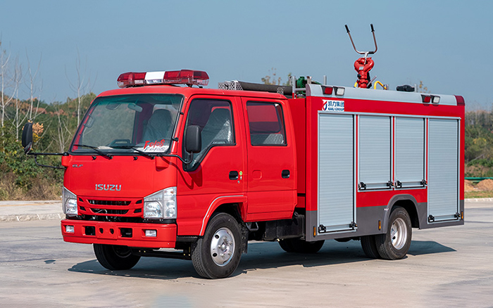 五十铃700P泡沫消防车