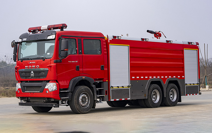 豪沃后双桥泡沫消防车