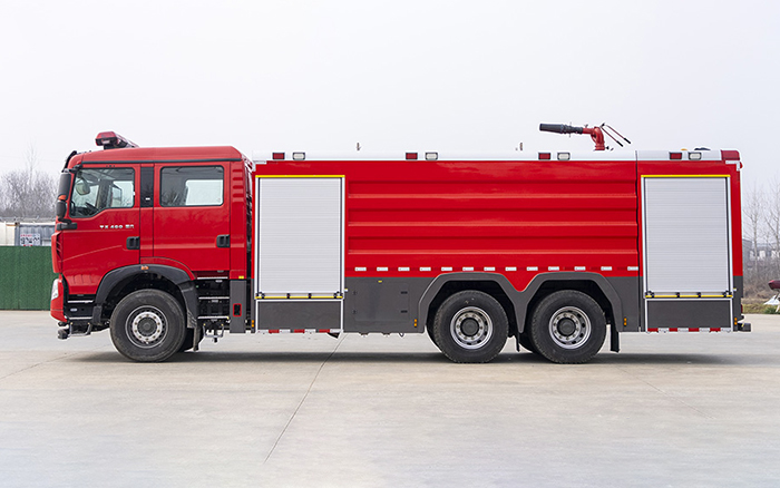 豪沃后双桥泡沫消防车