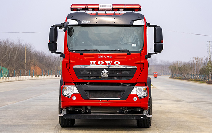 豪沃后双桥泡沫消防车