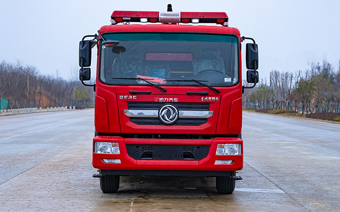 东风D9泡沫消防车