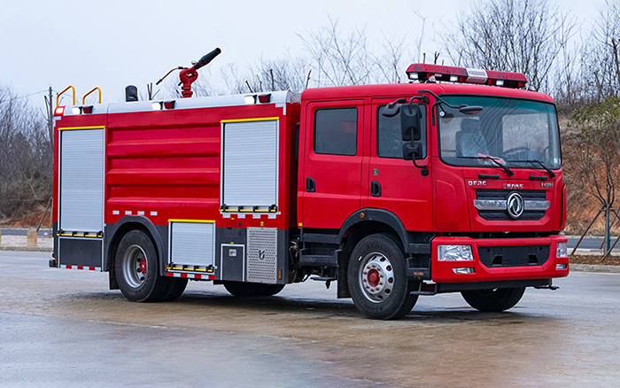 东风D9泡沫消防车
