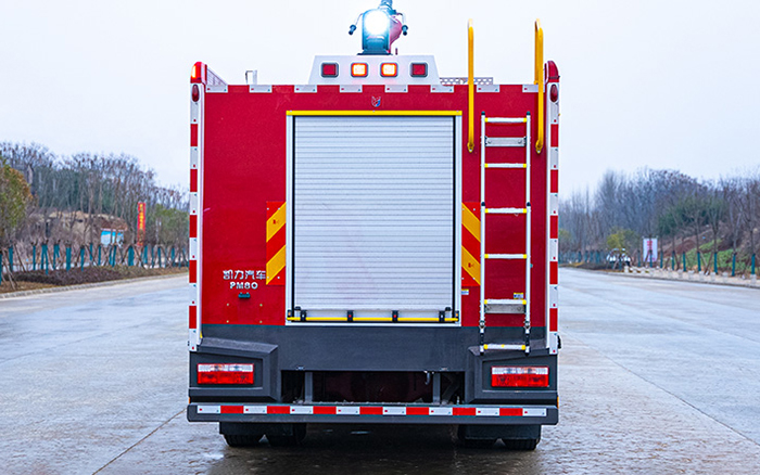 东风D9泡沫消防车