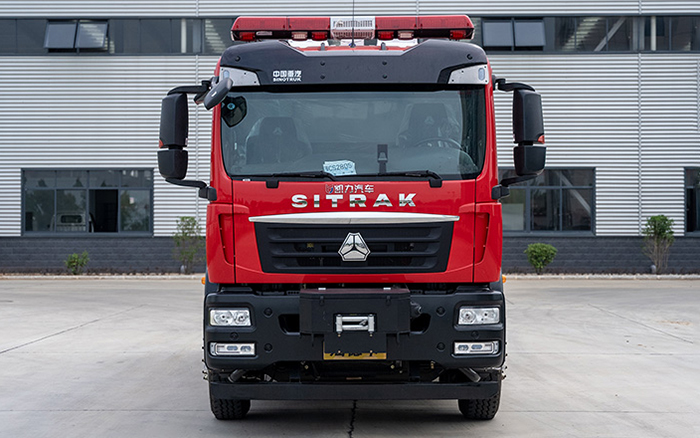 汕德卡单桥城市主战消防车