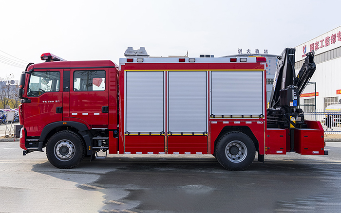豪沃单桥抢险救援消防车