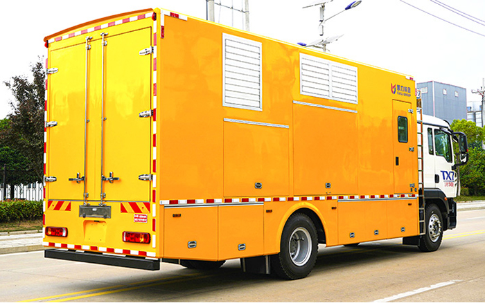 豪沃排水车3000-4000方