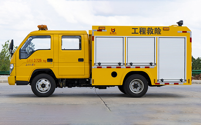 小卡之星3双排消防洒水车