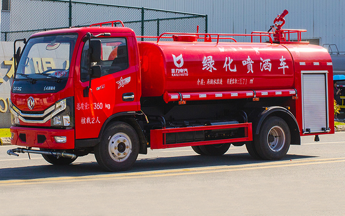 东风小多利卡消防洒水车