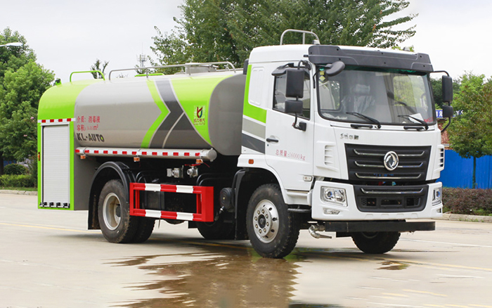 东风华神消防洒水车