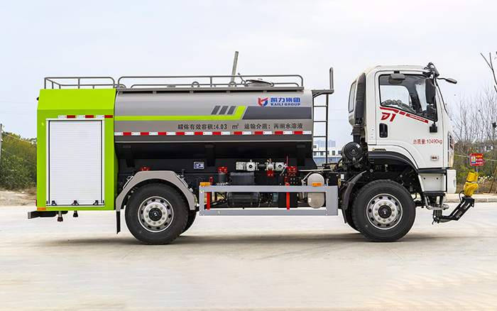 D1四驱消防洒水车