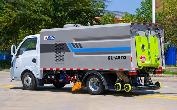 东风途逸纯电洗扫车