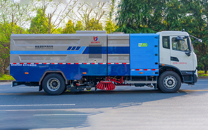 东风天锦纯电洗扫车
