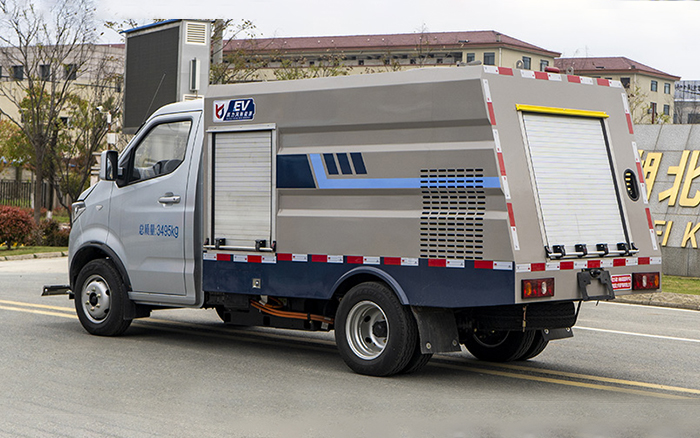 长安神骐纯电路面清洗车