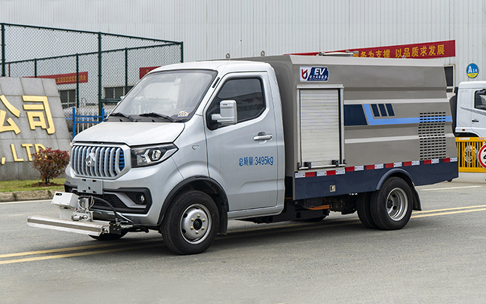 长安神骐纯电路面清洗车