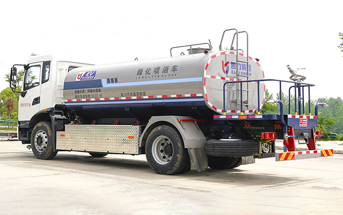 东风天锦纯电路面清洗车