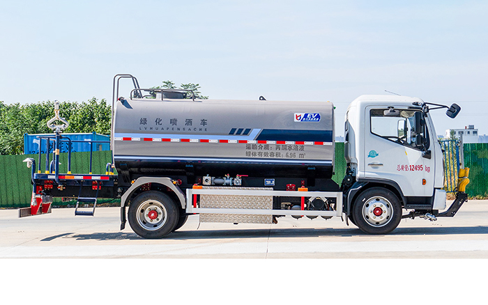 东风凯普特纯电绿化喷洒车