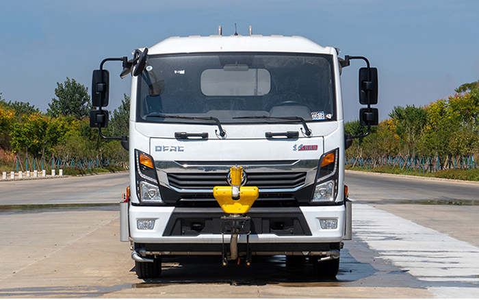 东风凯普特纯电绿化喷洒车