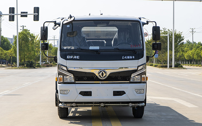 东风福瑞卡混动绿化喷洒车