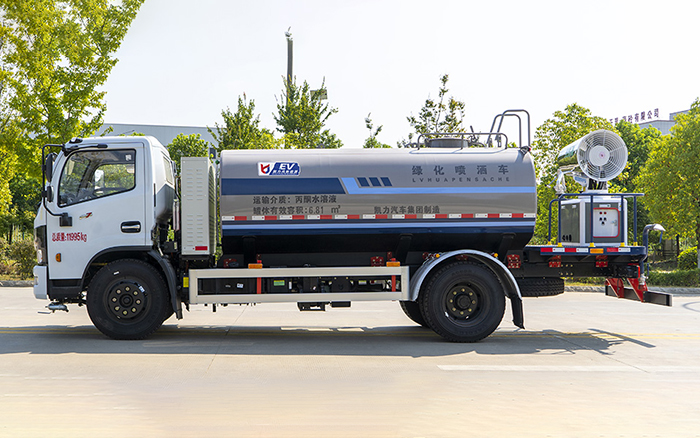 东风福瑞卡混动绿化喷洒车