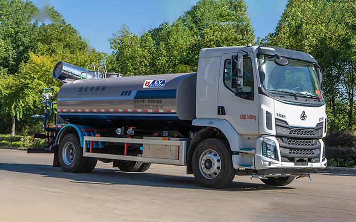 东风柳汽M3纯电绿化喷洒车