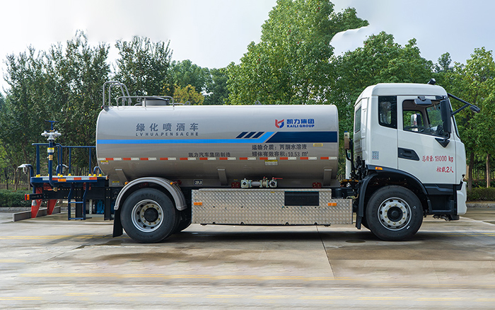 东风天锦纯电绿化喷洒车
