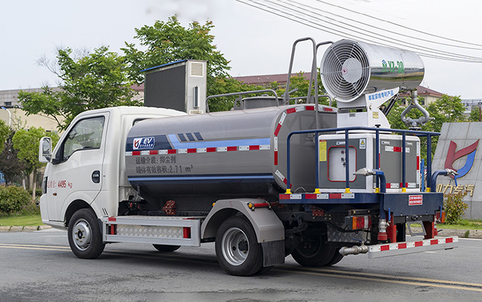 东风华神纯电多功能抑尘车