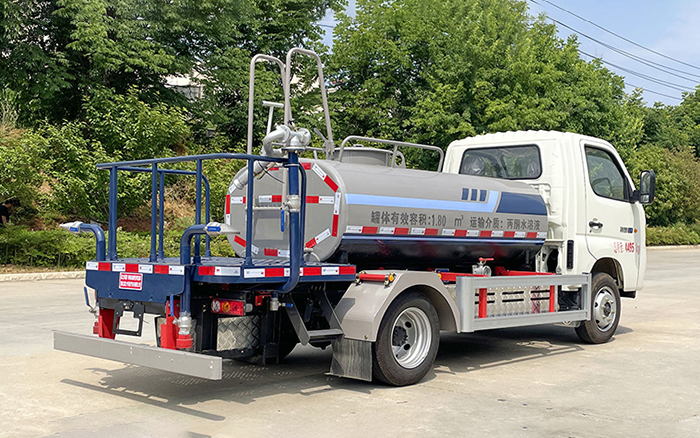 福田领航S1纯电多功能抑尘车