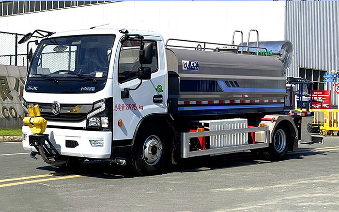 东风凯普特纯电多功能抑尘车
