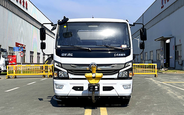 东风凯普特纯电多功能抑尘车