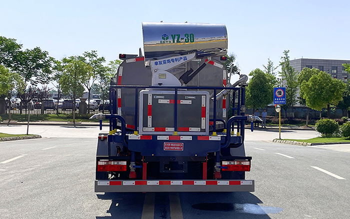 东风凯普特纯电多功能抑尘车