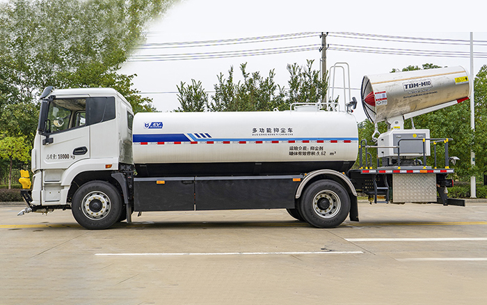 壹为纯电多功能抑尘车