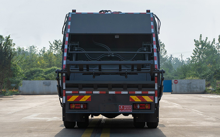 东风天锦纯电压缩式垃圾车