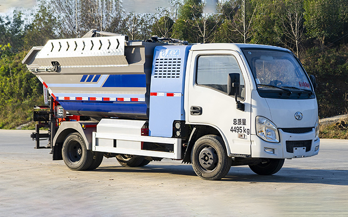 上汽跃进纯电自装卸式垃圾车