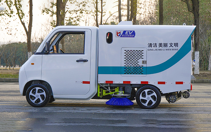 活越神童纯电扫路车