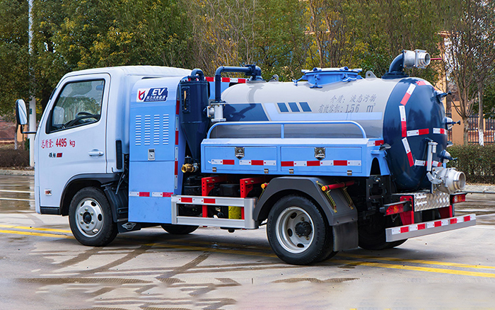 福田领航S1纯电吸粪车