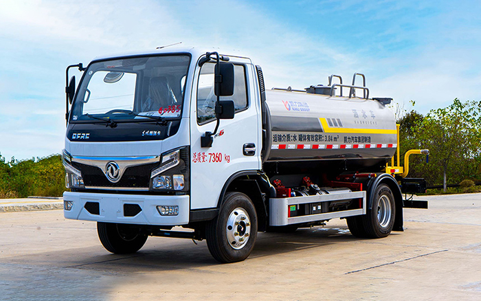 东风小福瑞卡洒水车