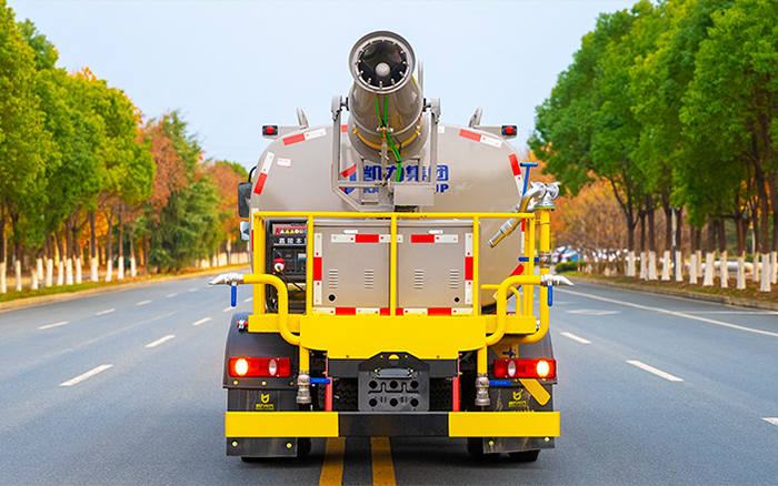 东风华神T1绿化喷洒车