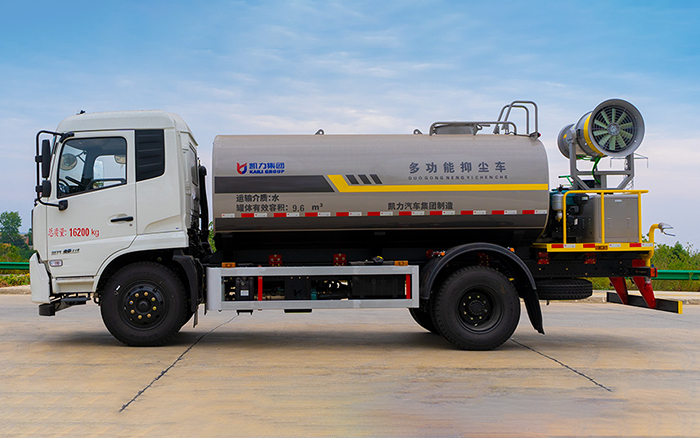 东风天锦绿化喷洒车