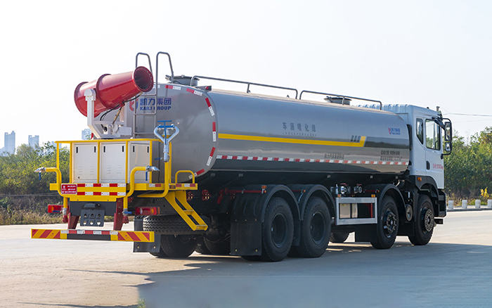 华神T5前四后八绿化喷洒车