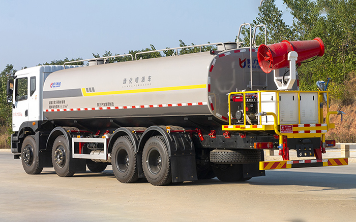 华神T5前四后八绿化喷洒车