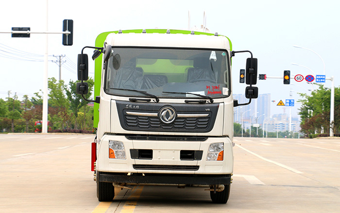 东风天锦多功能抑尘车