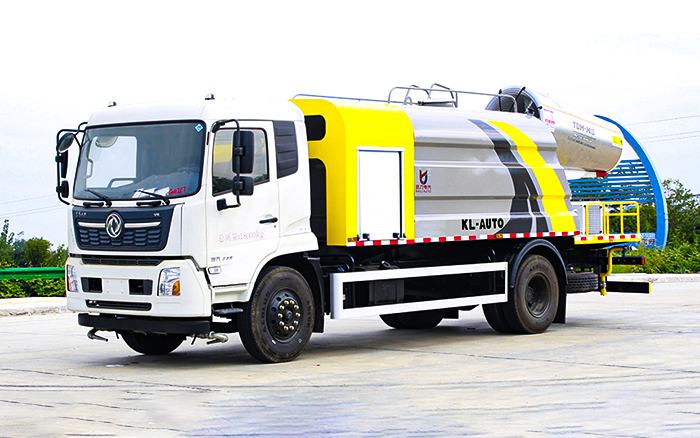 东风天锦多功能抑尘车