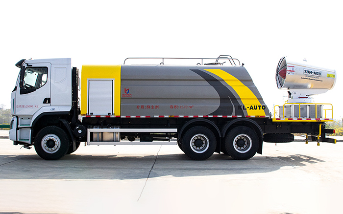 柳汽H5多功能抑尘车