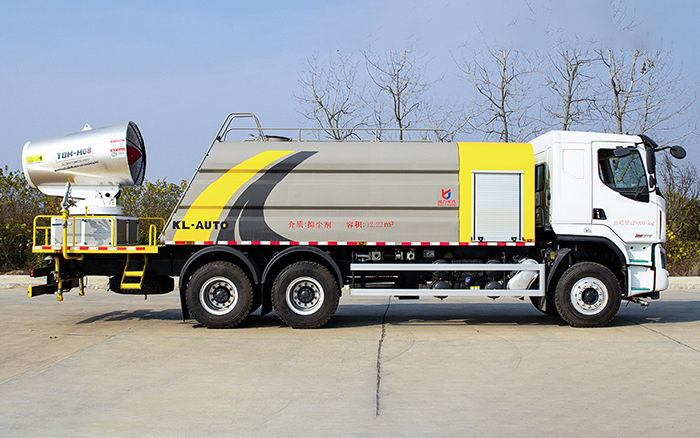 柳汽H5多功能抑尘车