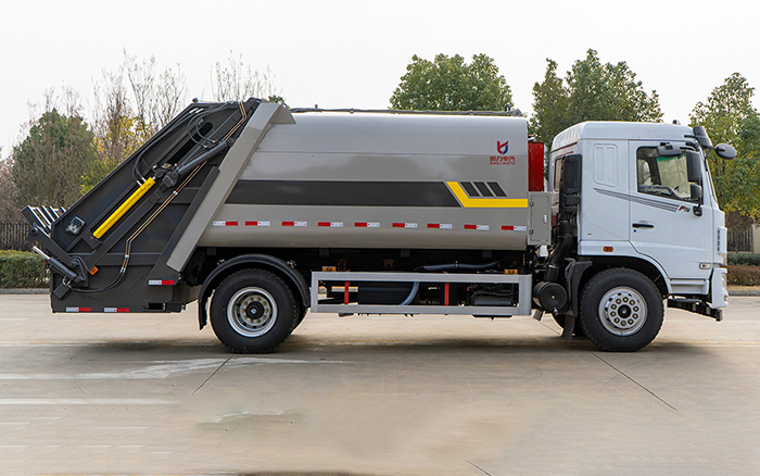 华神F5压缩式垃圾车