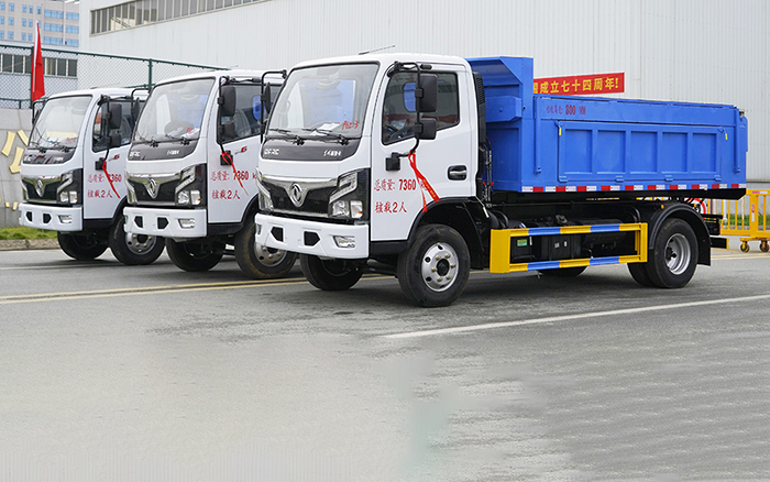 大多利卡自卸式垃圾车