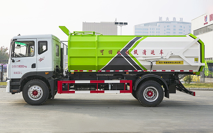 东风D9自装卸式垃圾车 侧装